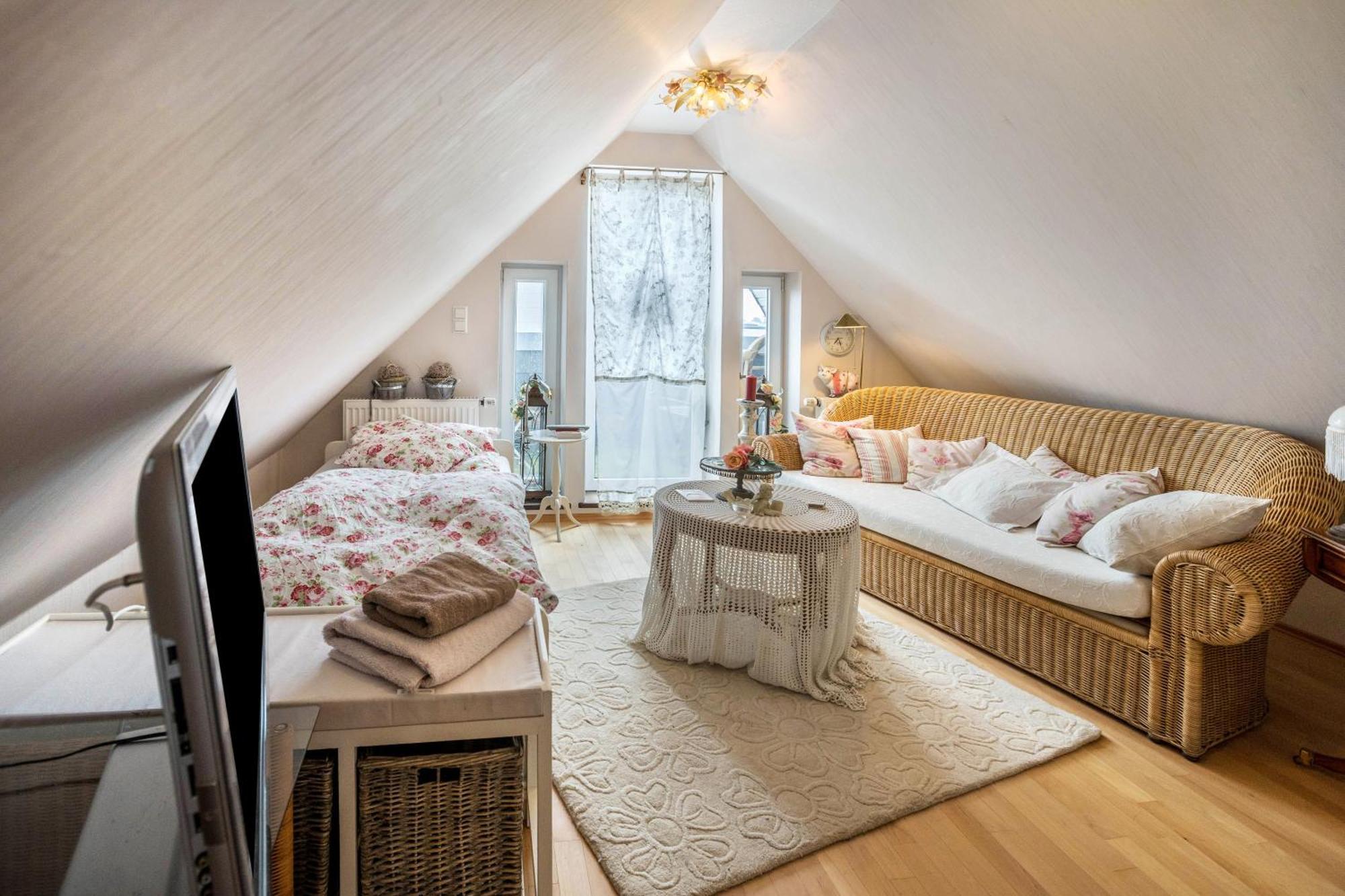 Die Kleine Oase 3 Im Wohnhaus Штур Экстерьер фото
